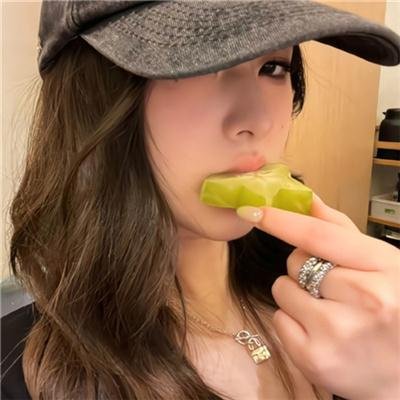 与鲨鱼游弋